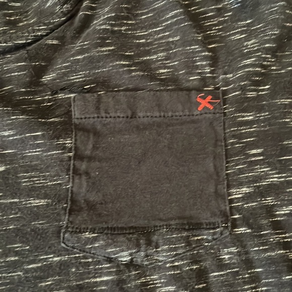 3/$20 Airwalk  mens tshirt size 2x - Picture 2 of 7